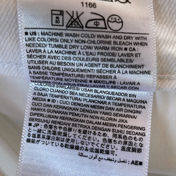 Old Navy Mid-Rise Straight Crop Bright White Distressed Five Pocket Jeans - Picture 13 of 13